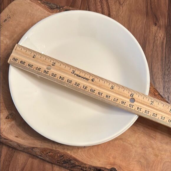 Vintage Corelle Cream Dessert/Salad Plates Set of 3 - Picture 3 of 3